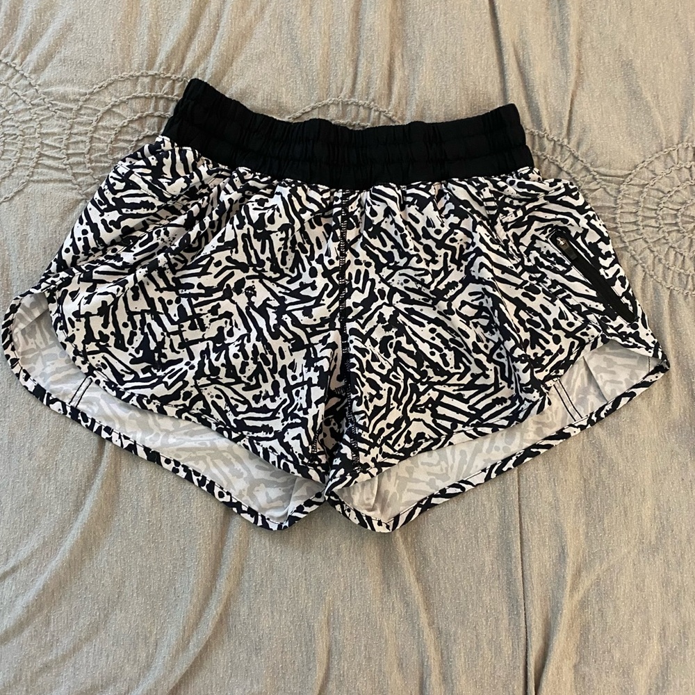 lululemon tracker shorts